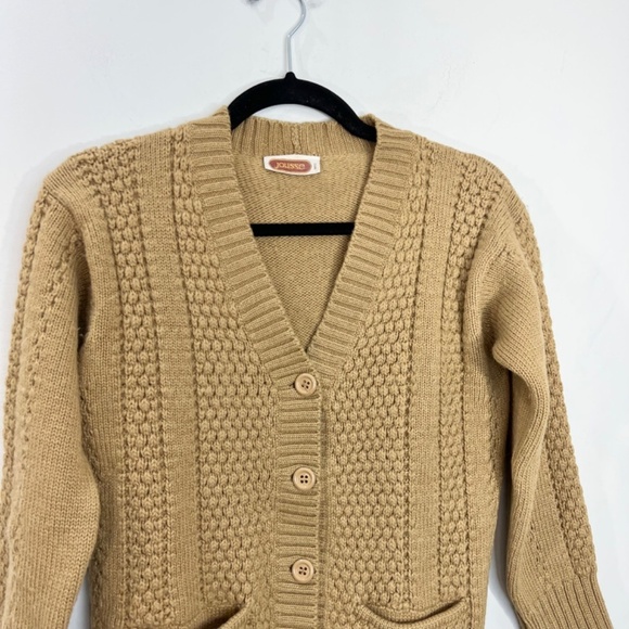 Vintage Jousse Paris Italian made wool blend tan fitted cardigan sweater - Picture 5 of 12
